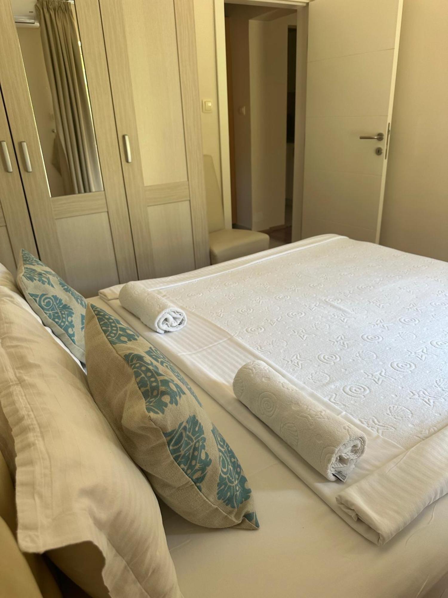 Monte Aria Panorama Suites Herceg Novi Rom bilde